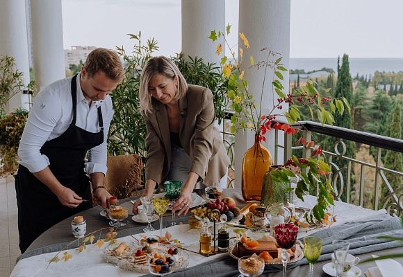 Шеф & Дизайнер в проекте ART WEEK